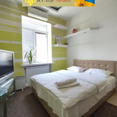 Студія На Майдані Незалежності Kyiv Exterior foto